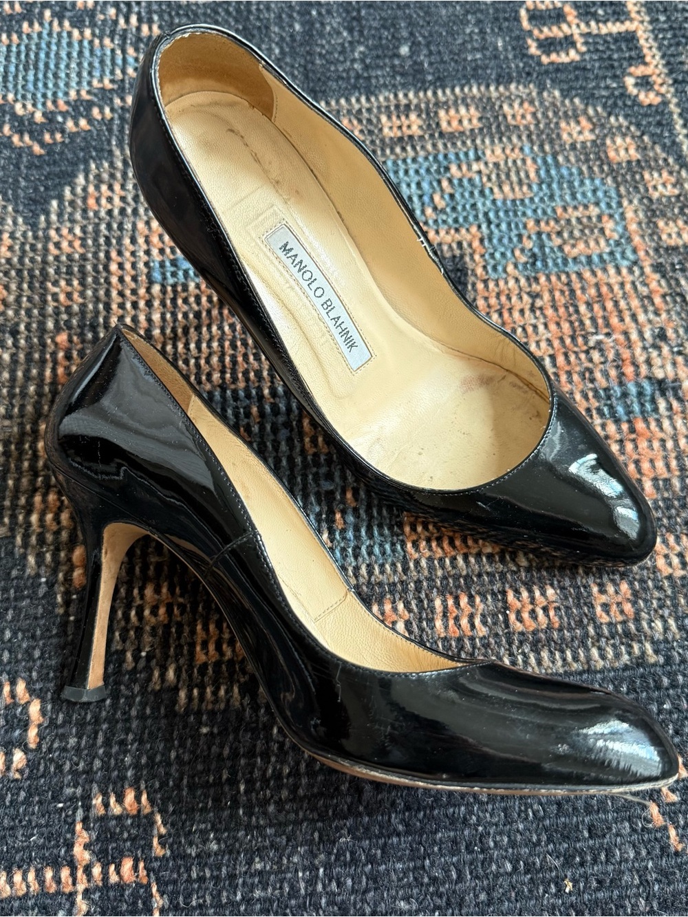 Manolo Blahnik Black Patent Leather Stiletto Pumps size 37/7